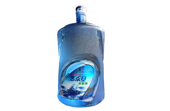 新款《百歲寶礦泉水》統一零售價18元每桶